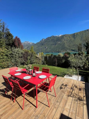 Casa Recto, au bord du lac d'Annecy avec vue